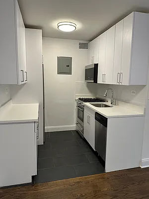 Rented by Douglas Elliman | media 7