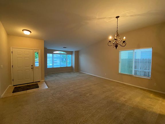 2nd image of 682 Alder Ln
