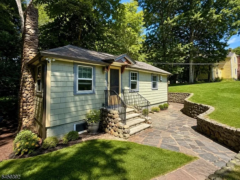 12 Cook Ln #A — Photo 21