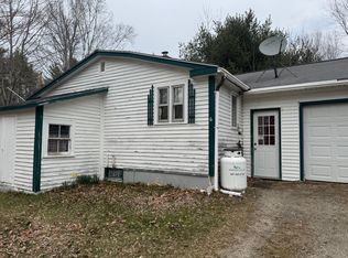 6 McDevitt Ln, Franklin, ME 04634