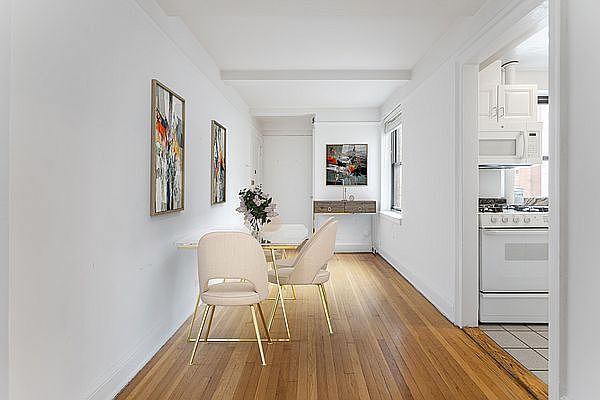 1st image of 117 E 77th St APT 3D