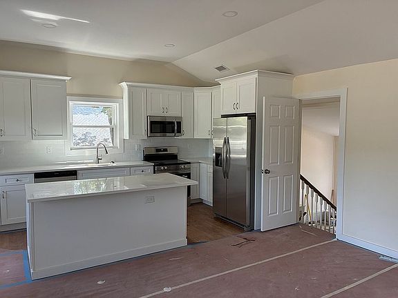 4th image of 46 Hawkins Rd