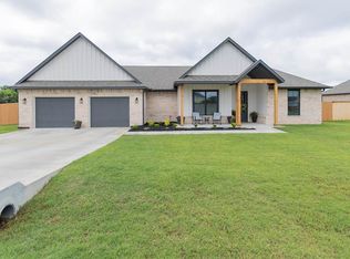 217 E Blanco Bend Dr, Stillwater, OK 74074