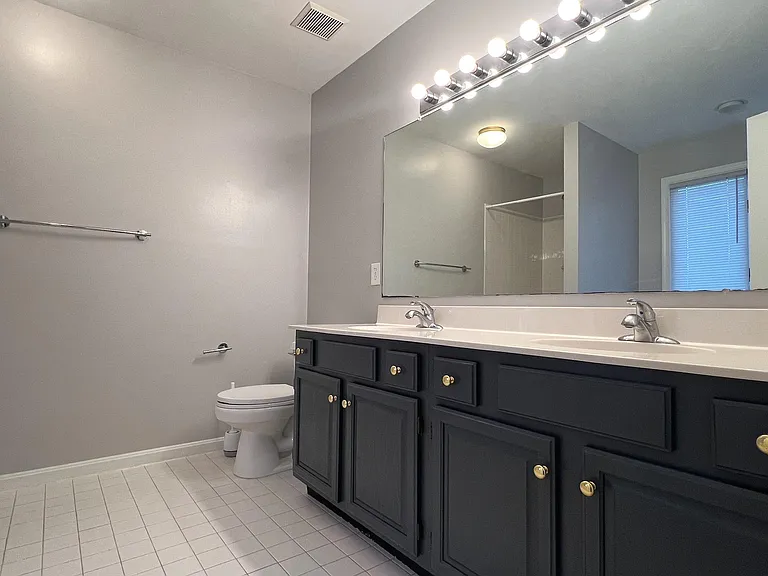 15116 Serbian Ln — Photo 16