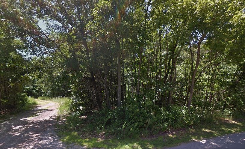1st image of 16-24598 Pimlico Dr