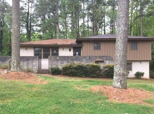 5389 Ahyoka Dr, Morrow, GA 30260