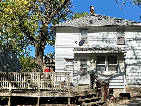 2nd image of 821 Blackhawk Blvd