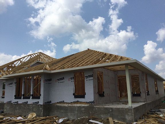 3rd image of 2632 Danbury Ln