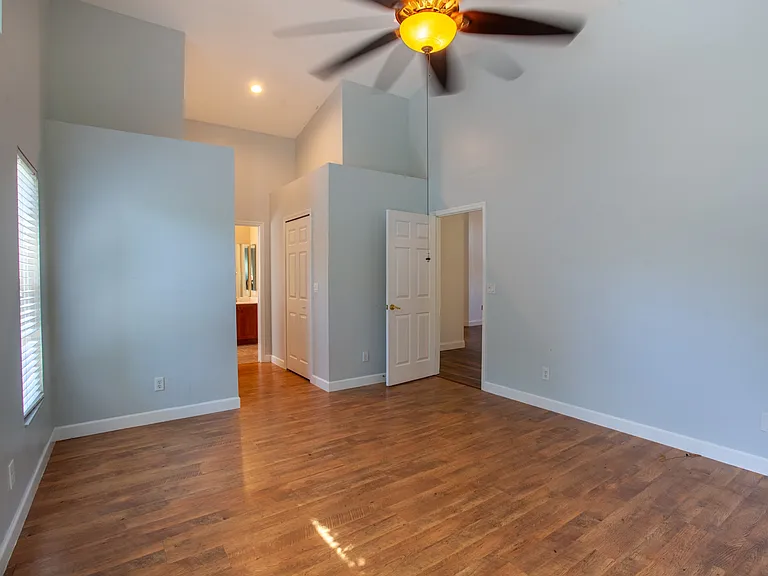 9511 Cypress Dr N — Photo 2
