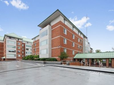 183 Oak St APT 307, Newton, MA, 02464
