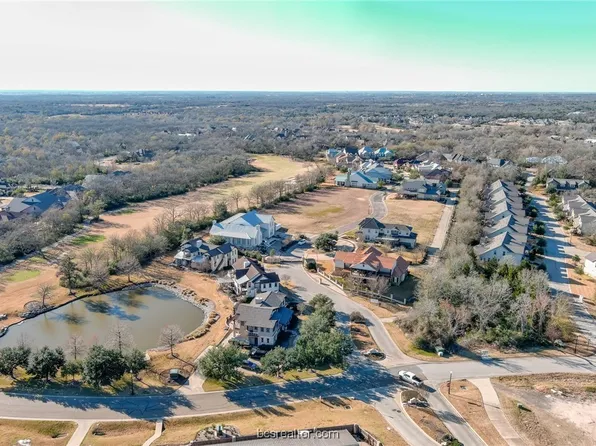 3236 Founders Dr #26, Bryan, TX 77807