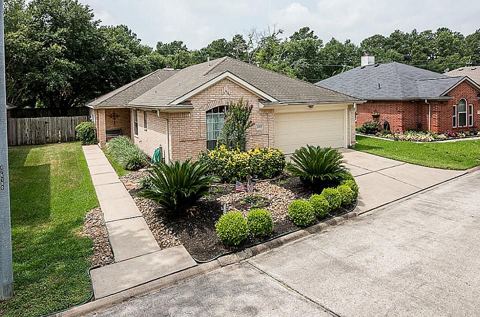 1st image of 10407 Emerald Glen Ln
