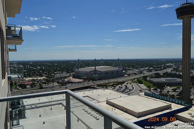 610 E Market St #2803 — Photo 6