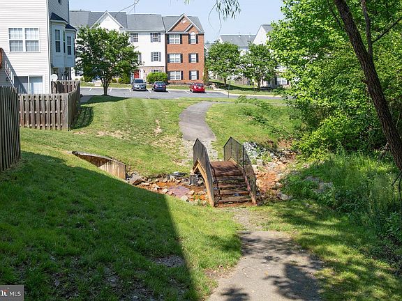 5th image of 200 Regatta Ln