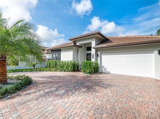 1530 SW 89th Ct, Miami, FL 33174