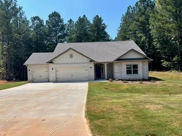 176 Eagle Heights Dr, Maysville, GA 30558