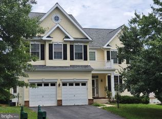 3325 Lady Catherine Cir, Triangle, VA 22172