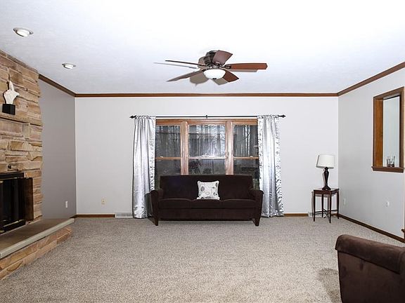 4th image of 10264 Luman Ln