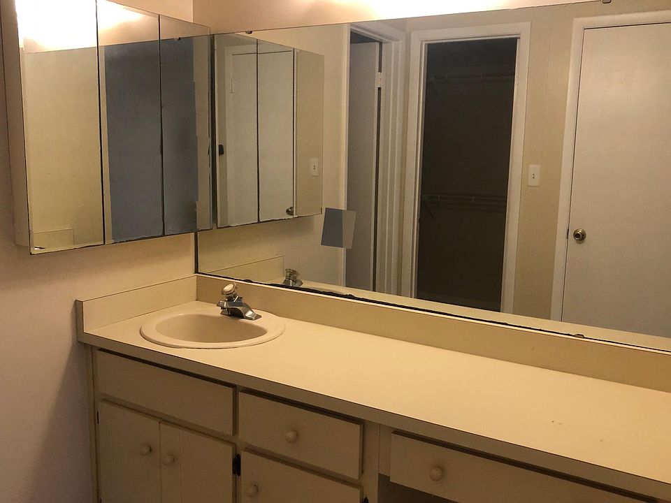 1st image of 3160 Pinto Dr