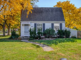 301 Hillcrest Pl, Rossford, OH 43460