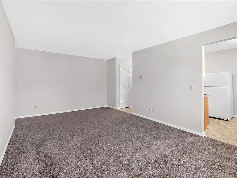 515 & 516 Maple St — Photo 8
