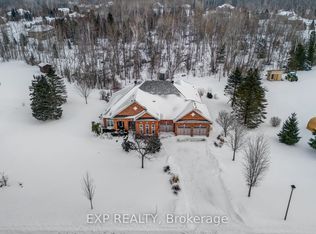 56 Manor Ridge Trl, East Gwillimbury, ON L0G1M0