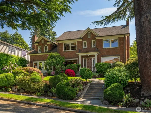 3608 43rd Avenue NE, Seattle, WA 98105