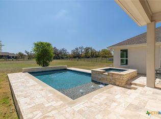221 Highland Oaks, Leander, TX 78641