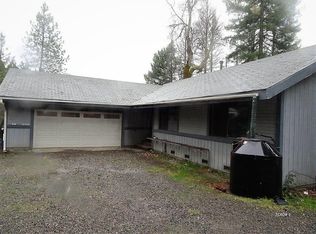 304 Mesquite Ln, Bridgeville, CA 95526