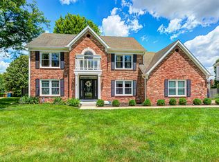 9158 Oak Knoll Ln, Fishers, IN 46037