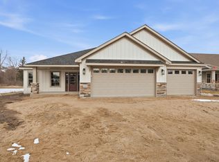 611 Brookwood Ln, Saint Cloud, MN 56303