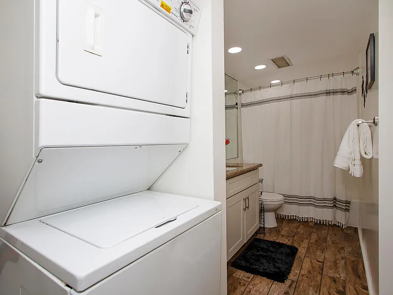 60 N Beretania St #1809 — Photo 16