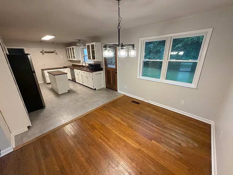 8323 E Mountain Ln — Photo 16