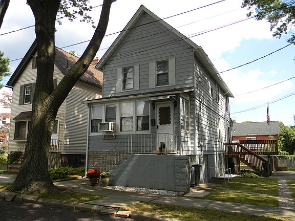 2nd image of 137 California Ave