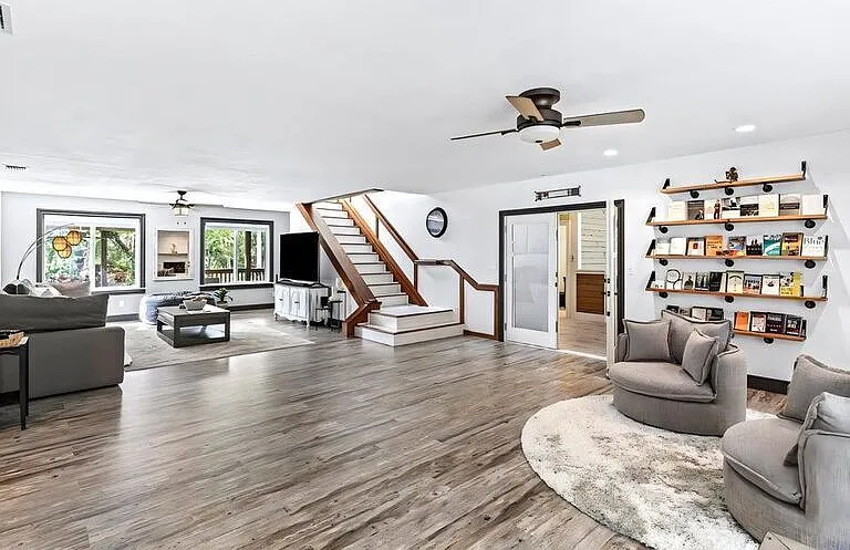 12151 Old Indiantown Rd — Photo 24
