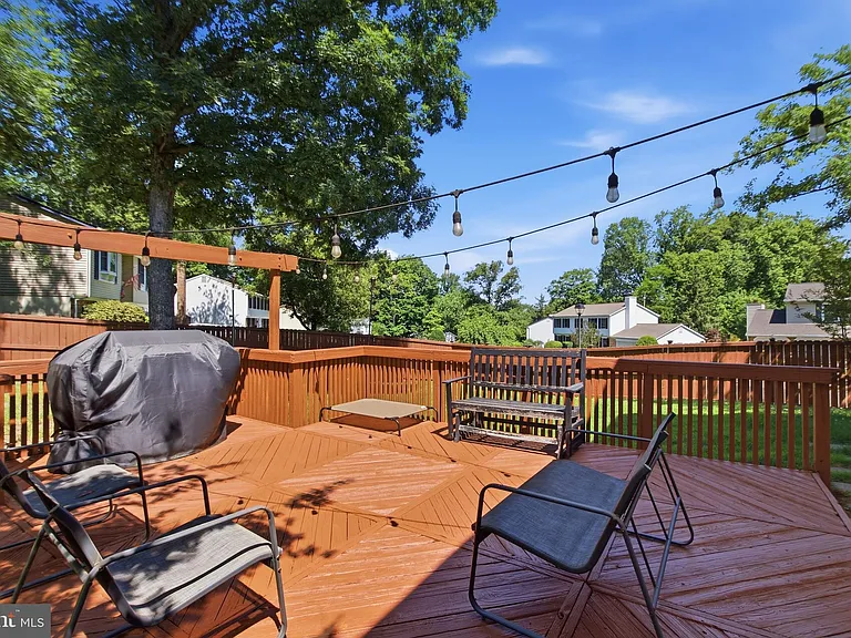 9120 Huber Ct — Photo 25