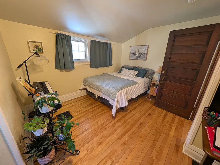 1812 W Lawn Ave — Photo 9