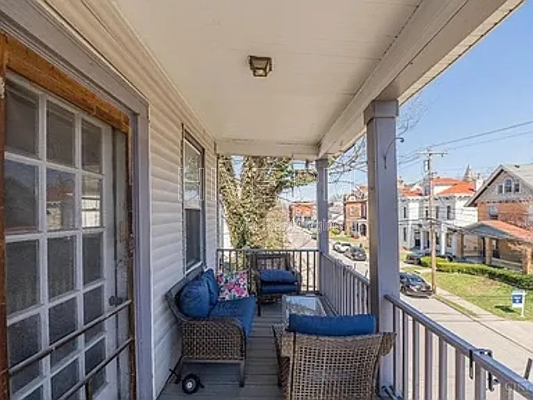 2705 Hackberry St #1 — Photo 6