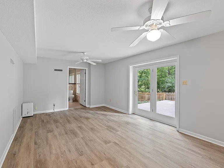 305 Old Fox Trl — Photo 22