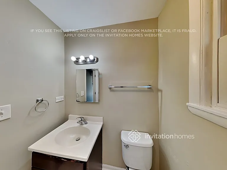 1816 N 38th Ave — Photo 20