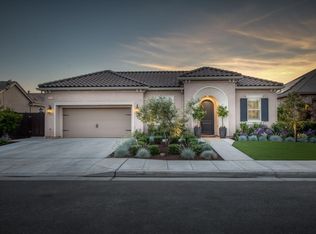 1422 N Ryan Ave, Clovis, CA