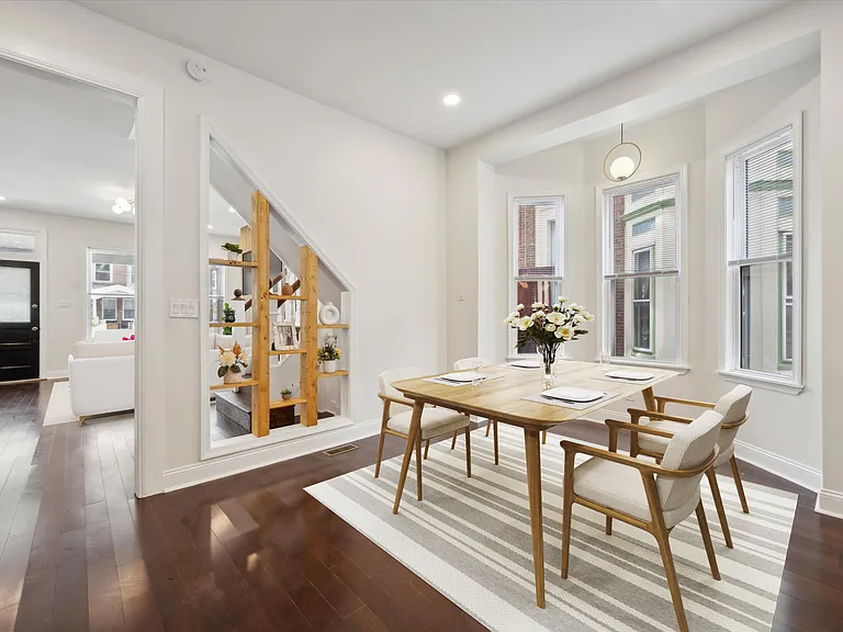 4911 Warrington Ave — Photo 59