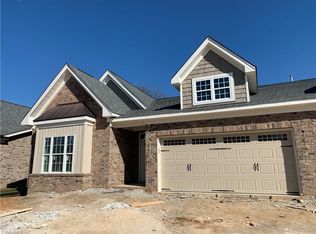 201 Suzanne Ln, Lexington, NC 27295