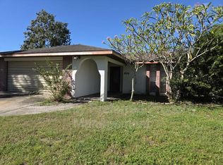 626 Fairhaven St NE, Palm Bay, FL 32907