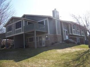 6801 Sherwood Rd, Woodbury, MN 55125