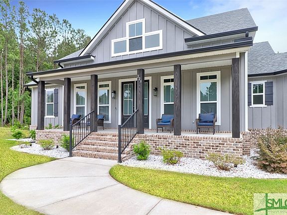 3rd image of 225 Dean Drive