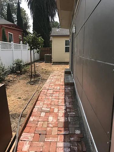 315 1/2 W Lincoln Ave Photo 1