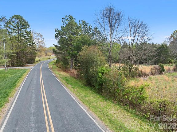 4th image of 6600 Sisk Carter Rd