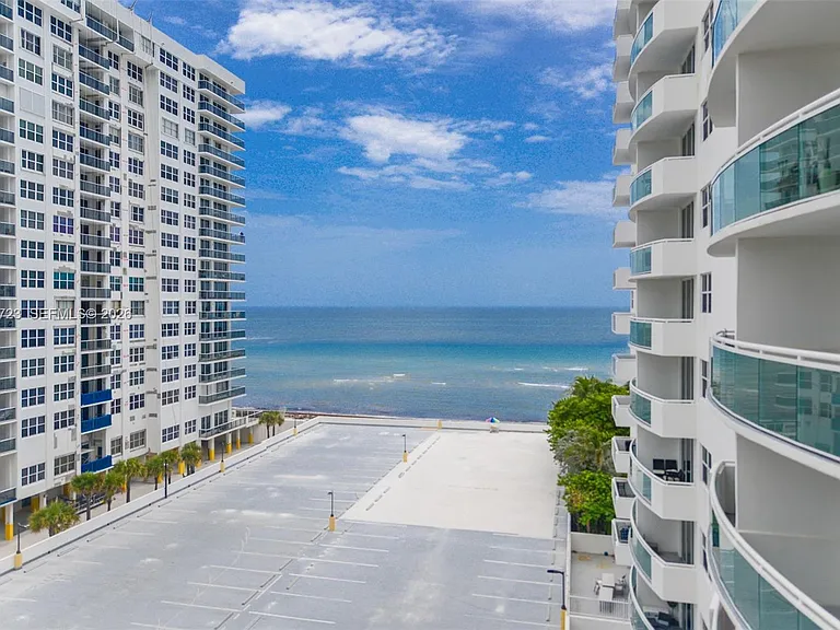 3001 S Ocean Dr #749 — Photo 2