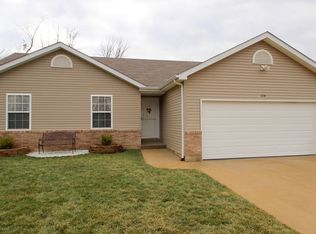 104 Country Club Parc Ct, Imperial, MO 63052